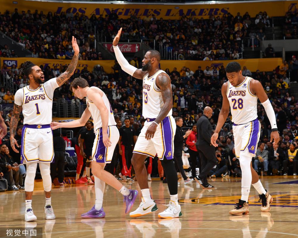 他们都不仅 他们都不仅